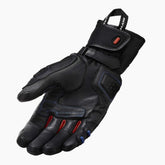 Guanti Sand 4 H2O, un guanto moto impermeabile con tecnologia hydratex|Z-liner. Colore nero-rosso. Di REV'IT!.